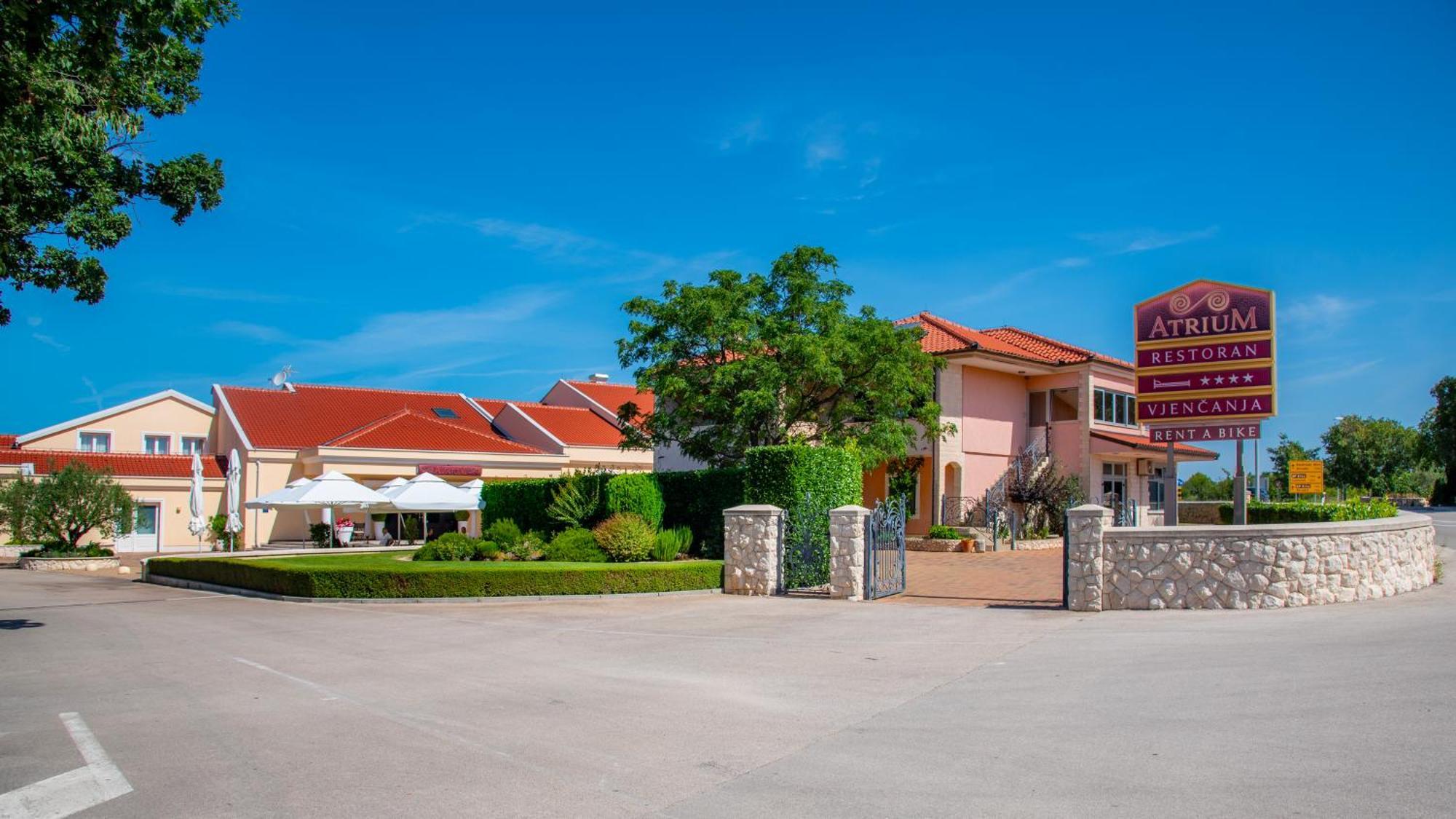 Guest Accommodation Atrium Gulin Lozovac Esterno foto