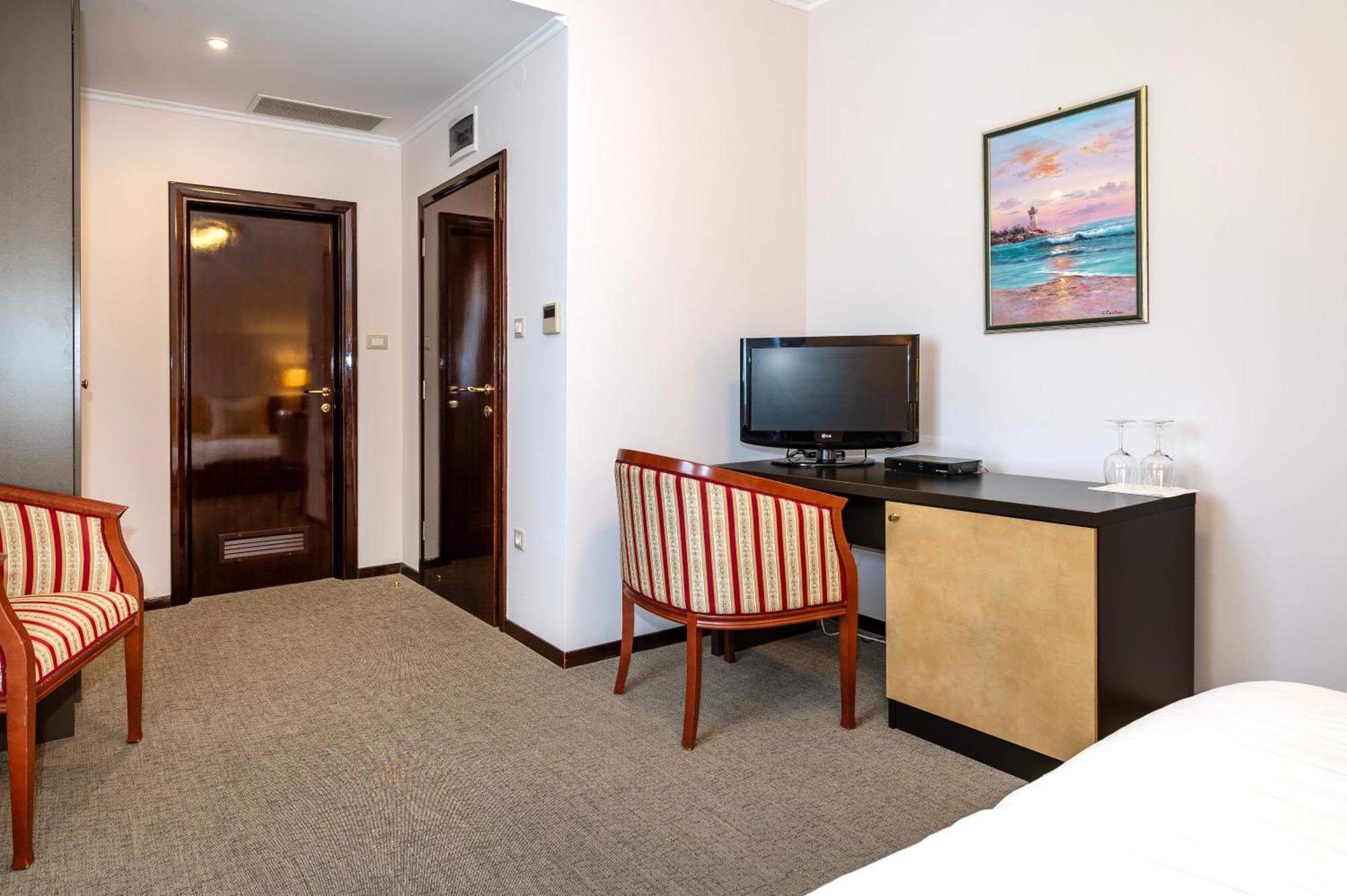 Guest Accommodation Atrium Gulin Lozovac Esterno foto