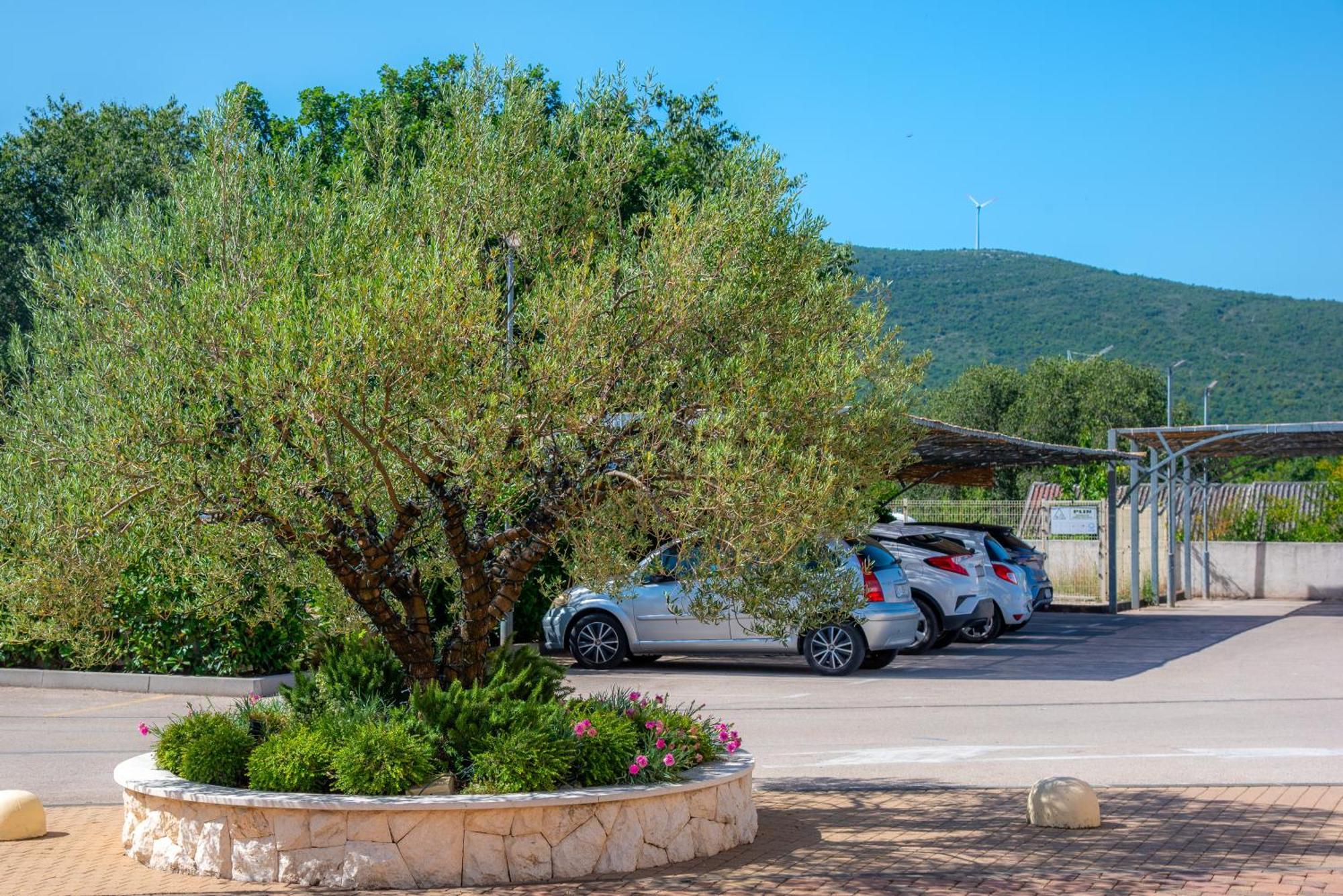 Guest Accommodation Atrium Gulin Lozovac Esterno foto